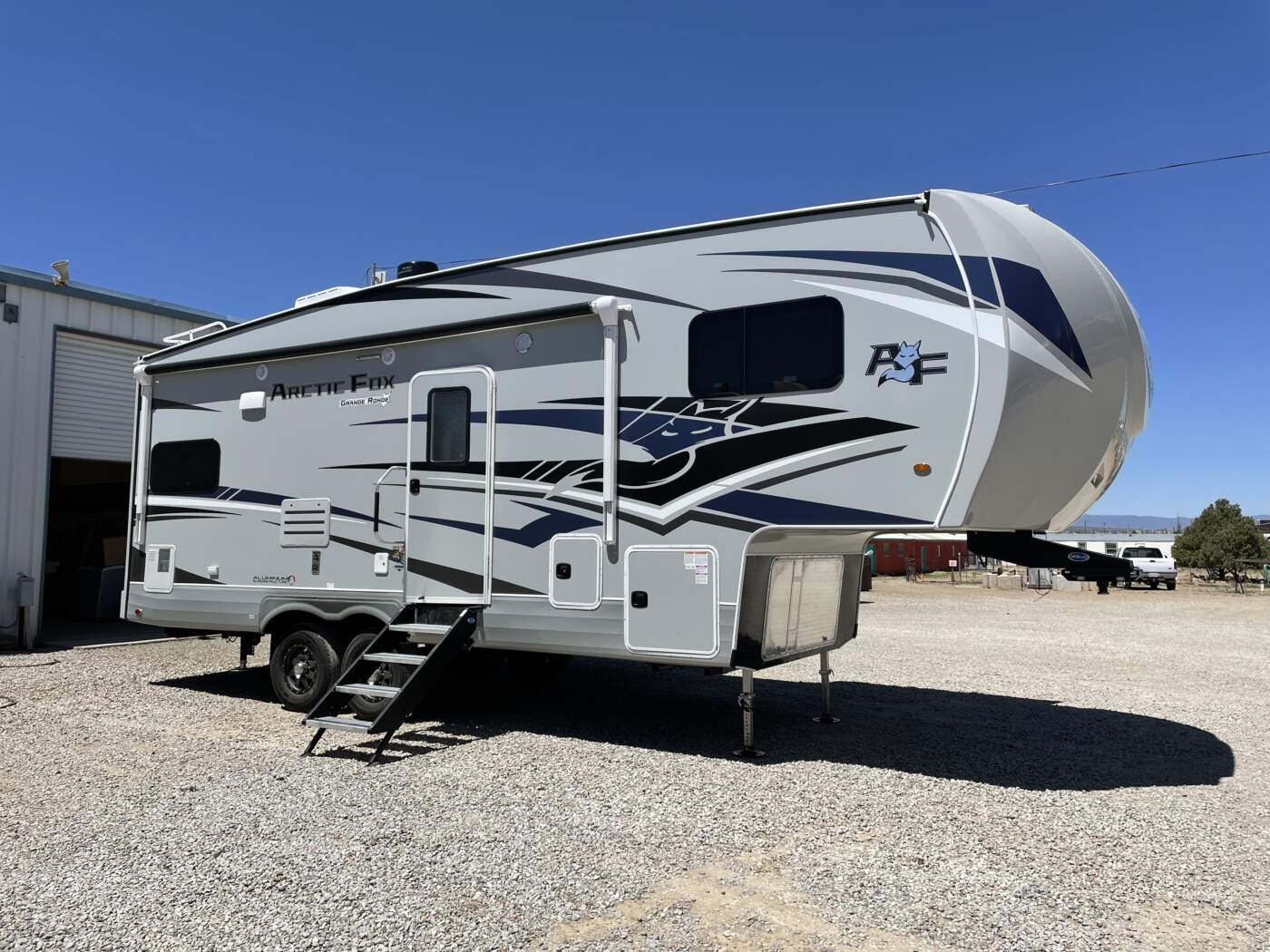 2022 Arctic Fox 27-5L by Northwood Manufacturing | RV Sales New Mexico