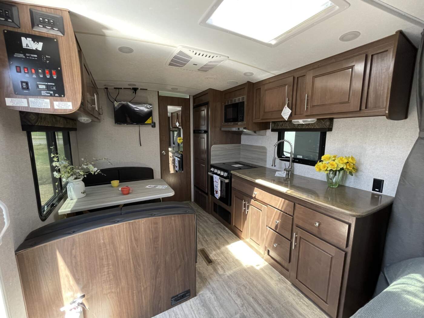 2023 Arctic Fox 22G | RV Sales New Mexico