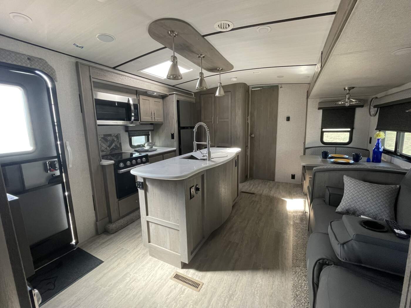 2024 Arctic Fox 28F | RV Sales New Mexico